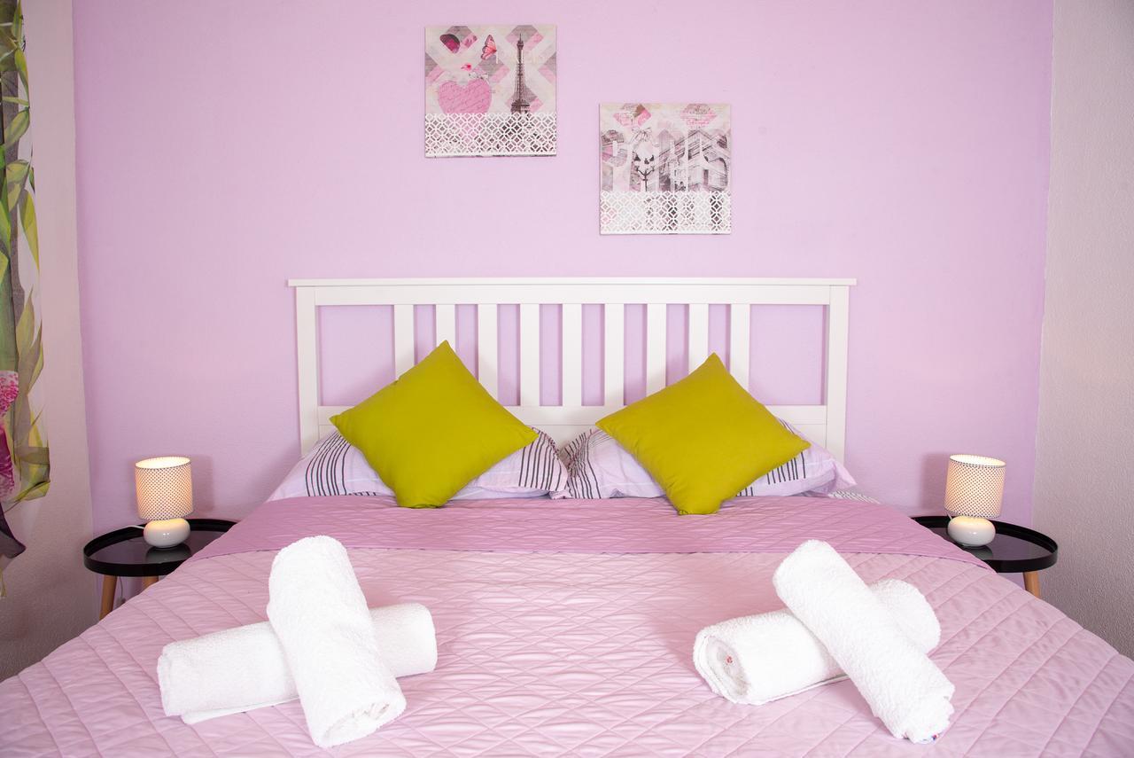 Apartment Ariana Bol Bagian luar foto